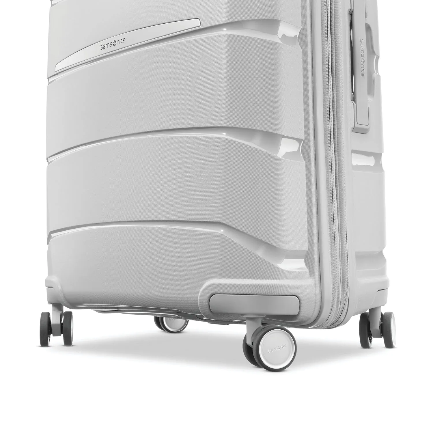 Samsonite Outline Pro Medium Spinner